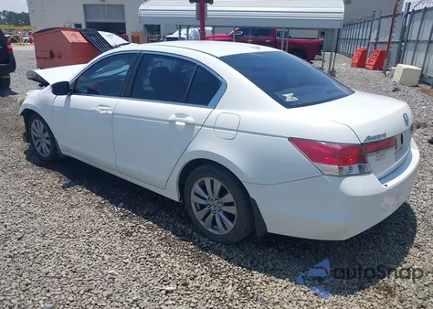 2012 Honda Accord 2.4 Ex-L z USA, uszkodzony, nr VIN 1HGCP2F87CA070497